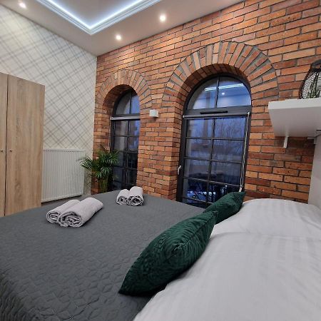 Microhotels Fabryczna 17 Zielona Gora  Bagian luar foto