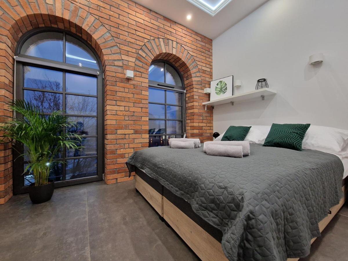 Microhotels Fabryczna 17 Zielona Gora  Bagian luar foto